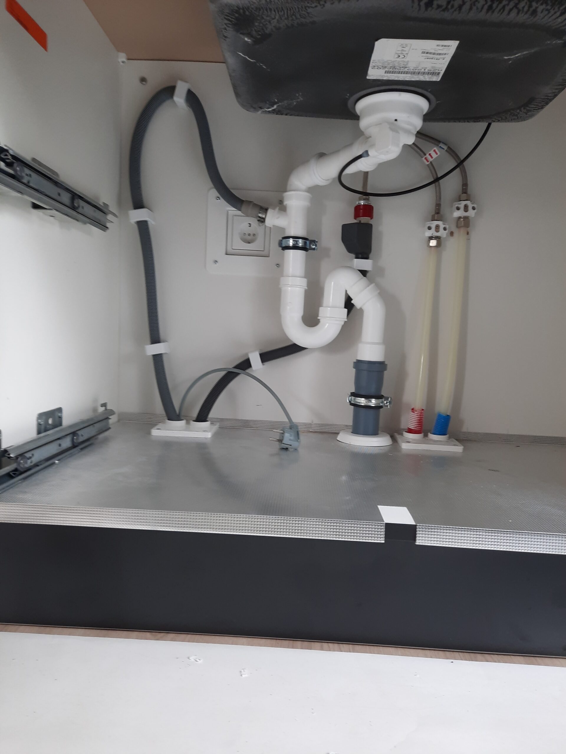 Suihkun asentaminen 800x800